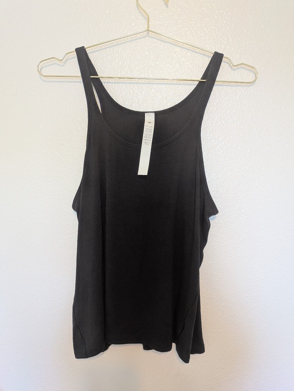 Lululemon Black Ribbed Tank Top Like New 14